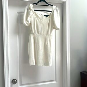 French connection whisper Ruth sweetheart neck dress. Size 6 white
